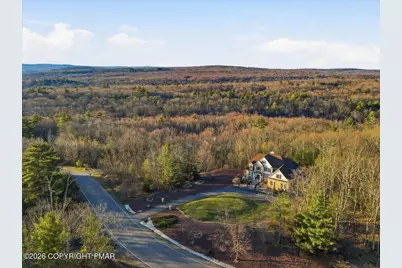  389 Joanne Court, Bartonsville, PA 18321 - Photo 24