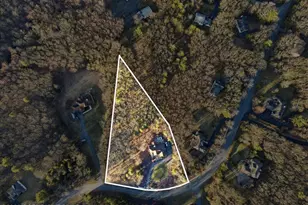 389 Joanne Ct, Bartonsville, PA 18321 - Photo 4