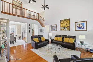 389 Joanne Ct, Bartonsville, PA 18321 - Photo 8