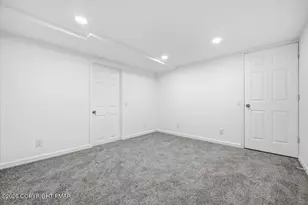 1037 Alpine Dr, East Stroudsburg, PA 18302 - Photo 50