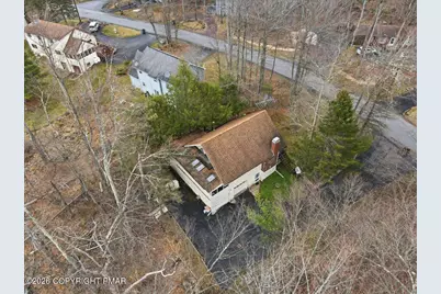  8252 Natures Drive, Tobyhanna, PA 18466 - Photo 4