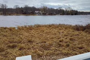 7648 Lake Shore Dr, Pocono Lake, PA 18347 - Photo 2