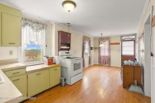 395 Holtzman Rd, Reinholds, PA 17569 - Photo 14