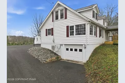  209 Keller Drive, Stroudsburg, PA 18360 - Photo 2