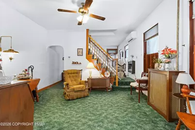  125 E Catawissa Street, Nesquehoning, PA 18240 - Photo 10