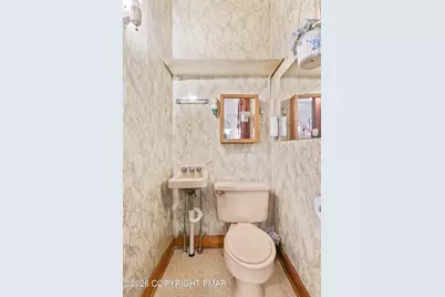  125 E Catawissa Street, Nesquehoning, PA 18240 - Photo 18