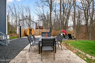 1070 7 Nations Dr, Tobyhanna, PA 18466 - Photo 26