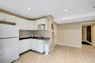 134 Skytop Rd, Pocono Pines, PA 18350 - Photo 34