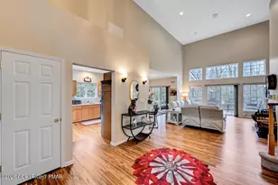 134 Skytop Rd, Pocono Pines, PA 18350 - Photo 4