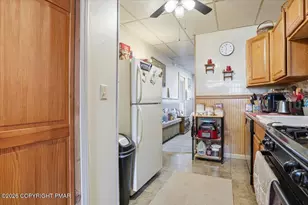 242 Center Ave, Jim Thorpe, PA 18229 - Photo 32