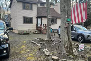 2631 Foxledge Dr, Tobyhanna, PA 18466 - Photo 2