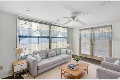  811 Hawthorne Lane, Pen Argyl, PA 18072 - Photo 36