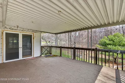  811 Hawthorne Lane, Pen Argyl, PA 18072 - Photo 18