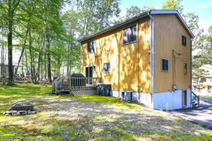 2041 Candlewood Dr, East Stroudsburg, PA 18301 - Photo 32