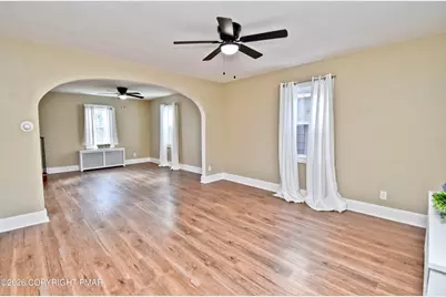  621 Garibaldi Avenue, Roseto, PA 18013 - Photo 4