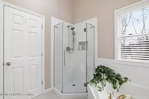 1177 N Rocky Mountain Dr, Effort, PA 18330 - Photo 38