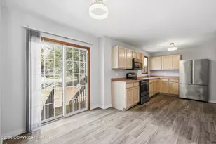 8866 Chipmunk Dr, Tobyhanna, PA 18466 - Photo 4