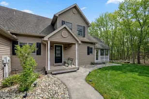 317 Valley View Dr, Albrightsville, PA 18210 - Photo 10