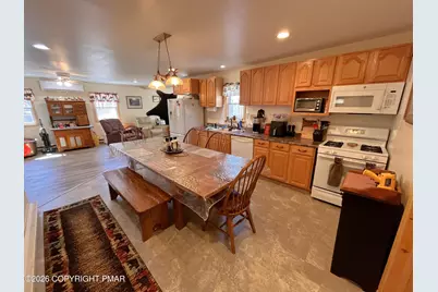  37 E Fawn Grove Road, Albrightsville, PA 18210 - Photo 4