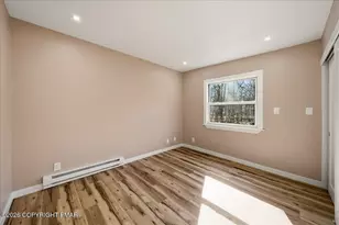211 Geese Ct, Bushkill, PA 18324 - Photo 12