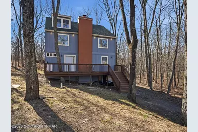  211 Geese Court, Bushkill, PA 18324 - Photo 1