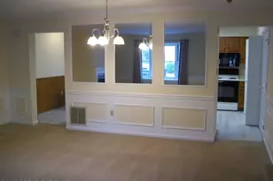 124 Eaglesmere Cir, East Stroudsburg, PA 18301 - Photo 8