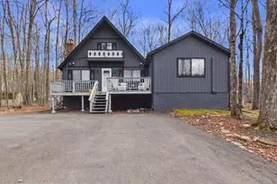 222 Croasdale Ct, Pocono Lake, PA 18347 - Photo 4