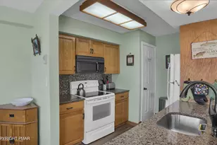 11 Midlake Dr, Lake Harmony, PA 18624 - Photo 10