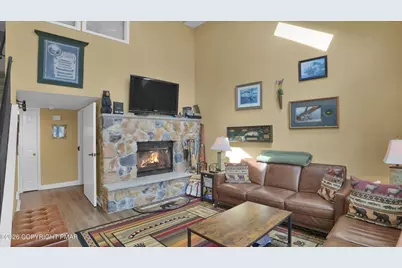  11 Midlake Drive # 302B, Lake Harmony, PA 18624 - Photo 6