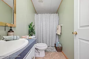 180 Bartion Ct, Bartonsville, PA 18321 - Photo 20