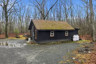 1596 Rt 590, Hawley, PA 18428 - Photo 38