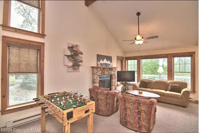  371 Linden Court, Tannersville, PA 18372 - Photo 4