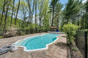 321 Evergreen Dr, Stroudsburg, PA 18360 - Photo 82