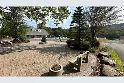  127 Dorchester Drive, Bushkill, PA 18324 - Photo 44