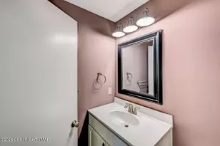 296 E Broad St, East Stroudsburg, PA 18301 - Photo 46