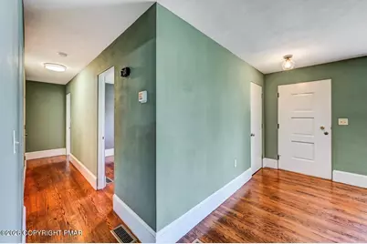  296 E Broad Street, East Stroudsburg, PA 18301 - Photo 28