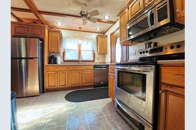  1101 Lakeview Drive, White Haven, PA 18661 - Photo 4