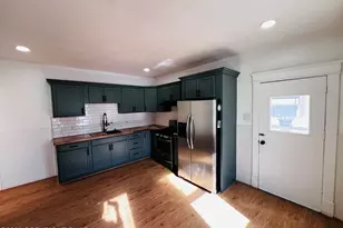 11 Laurel St, Edwardsville, PA 18704 - Photo 8