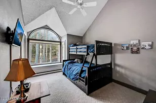 1065 Crestwoods Dr, Pocono Pines, PA 18350 - Photo 12