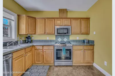  958 Arrowhead Drive, Pocono Lake, PA 18347 - Photo 12