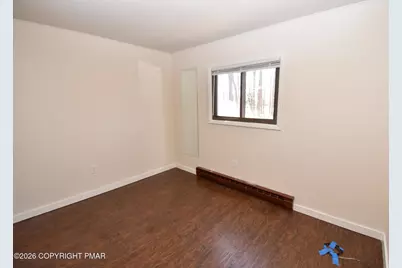  347 Country Place Drive, Tobyhanna, PA 18466 - Photo 16