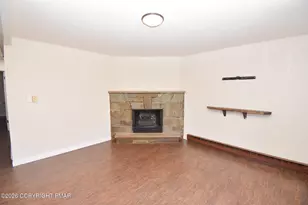 347 Country Pl Dr, Tobyhanna, PA 18466 - Photo 6