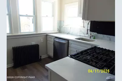  432 S Edwards Court, Scranton, PA 18504 - Photo 4