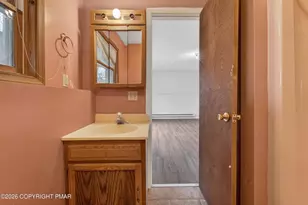 109 Summerton Cir, East Stroudsburg, PA 18301 - Photo 32