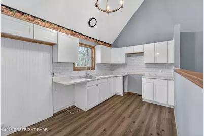  109 Summerton Circle, East Stroudsburg, PA 18301 - Photo 12