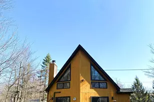 9026 Idlewild Dr, Tobyhanna, PA 18466 - Photo 2
