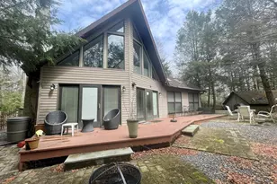 5144 Hounds Ear Rd, Tobyhanna, PA 18466 - Photo 2