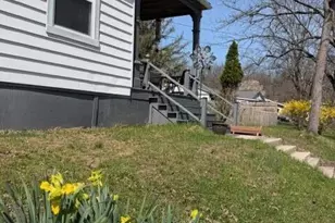 501 Pennsylvania Ave, Portland, PA 18343 - Photo 2