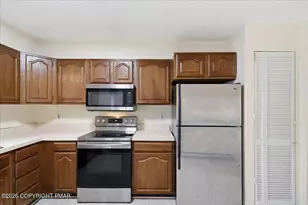 606 Rimrock Rd, Bartonsville, PA 18321 - Photo 6