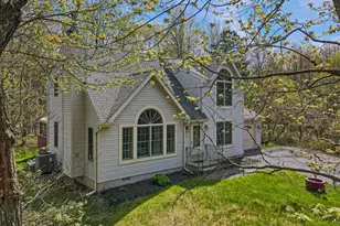 3310 Black Cherry Ct, Long Pond, PA 18334 - Photo 8